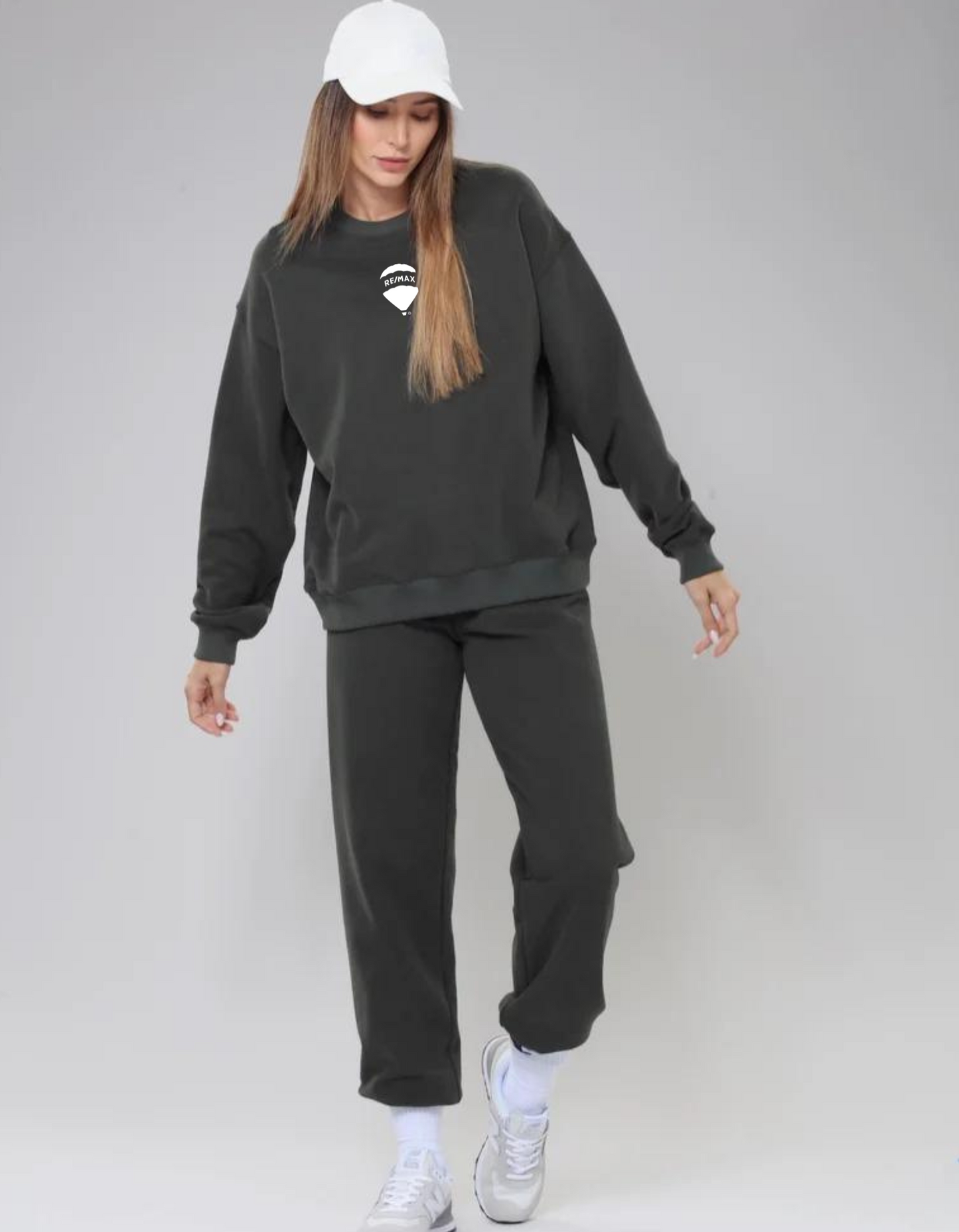 The RE/MAX Collection | Oversized Sweatshirt