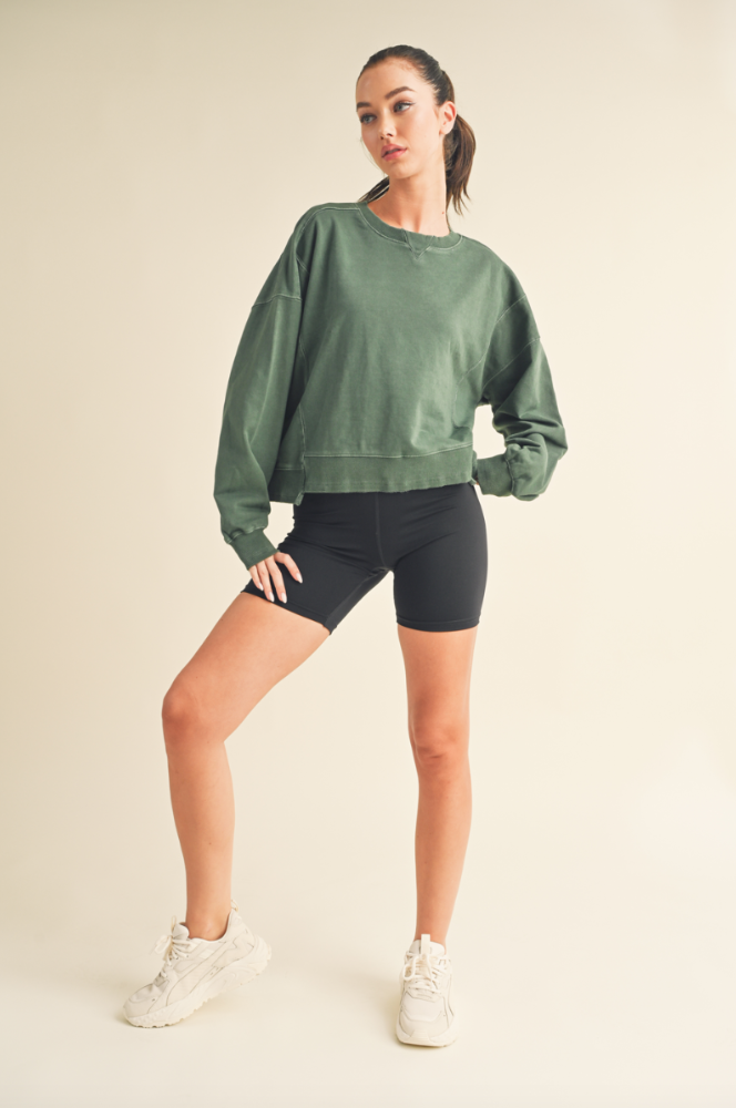 Mineral Wash Boxy Style Sweatshirt